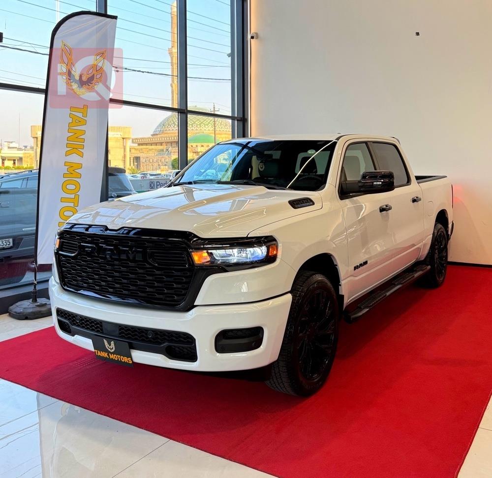 https://cdn.iqcars.io37ed4d33-eb44-470f-a494-baea101ee385_2.jpg